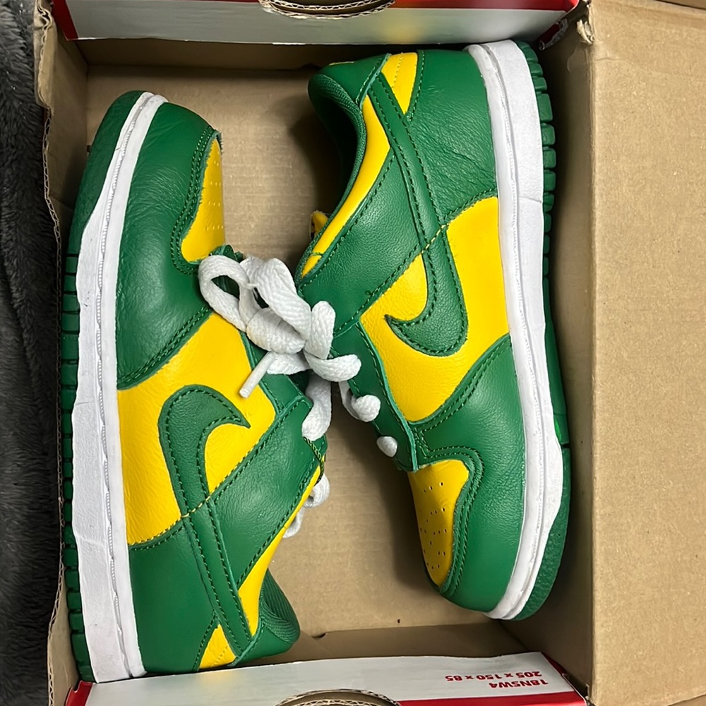Brazil Dunks